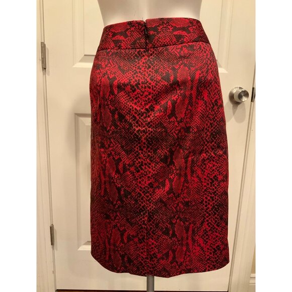Michael Kors Red & Black Snakeskin Patterned Pencil Straight Skirt, Size 8 (US) - Picture 4 of 5